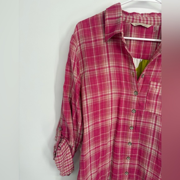 Soft Surroundings Kaolin Pink Plaid Shirt with Floral Print Back Panel - Picture 4 of 8